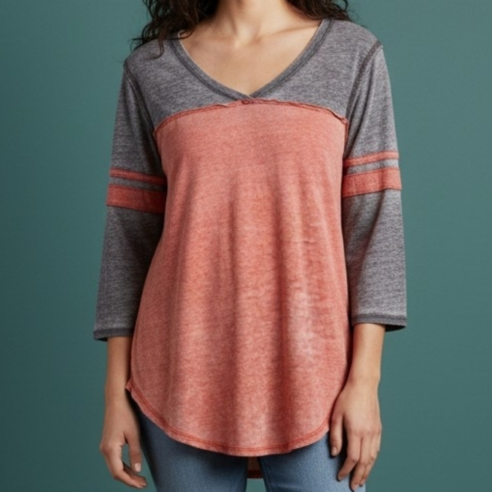 3/$30 COTTON ON Heather Gray Raw Hem Jersey V-Neck Half Sleeve T-shirt